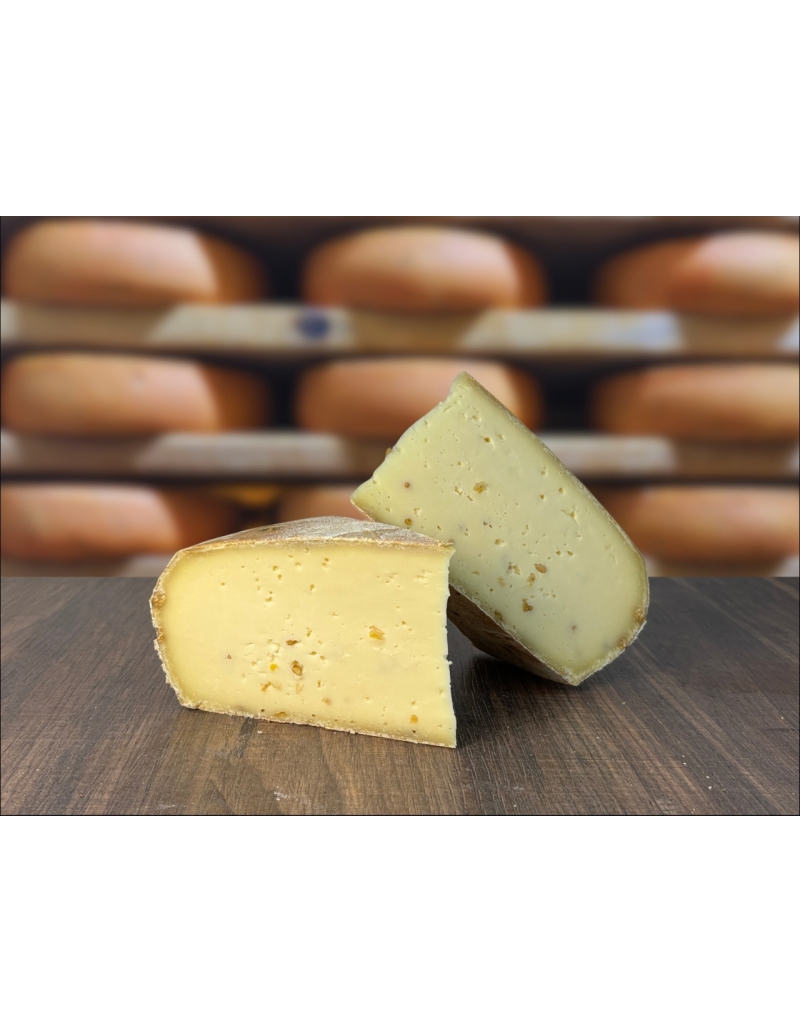 Raclette au Fenugrec au lait cru — Fromage maison de Savoie | Maison Mercier