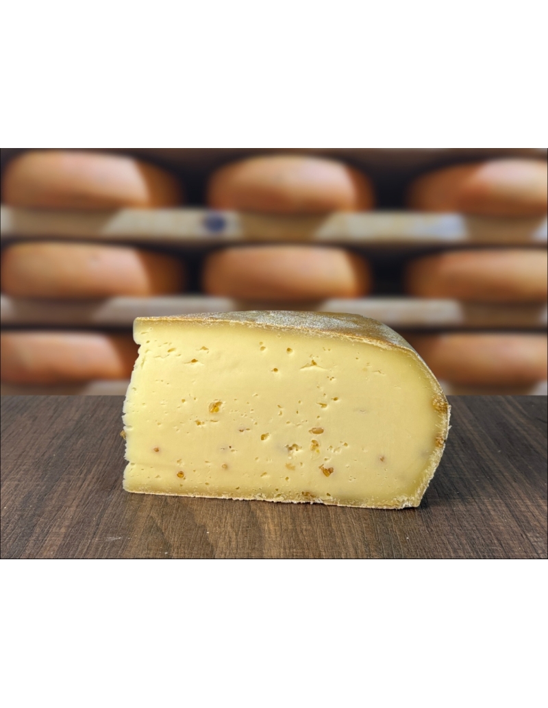 Raclette au Fenugrec au lait cru — Fromage maison de Savoie | Maison Mercier